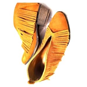 Fringe bootie